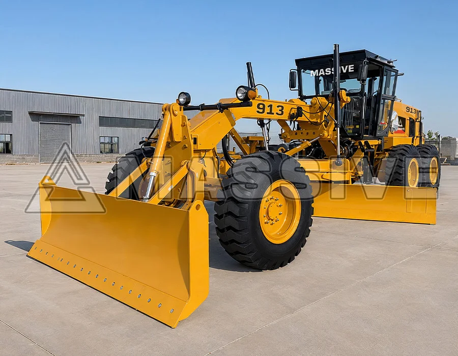 Massive 913 Motor Grader